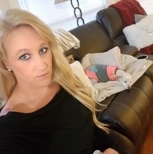 Meet your Posher, Brittney